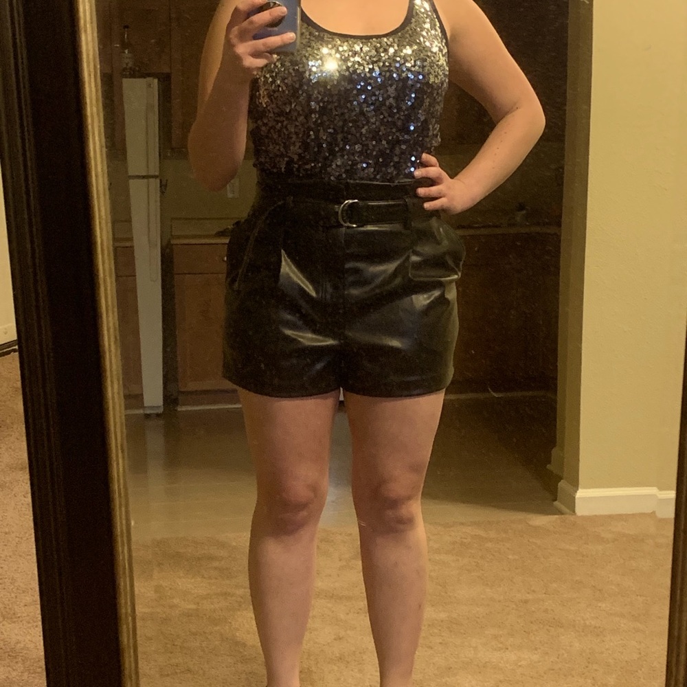 NWT size 10 black shorts